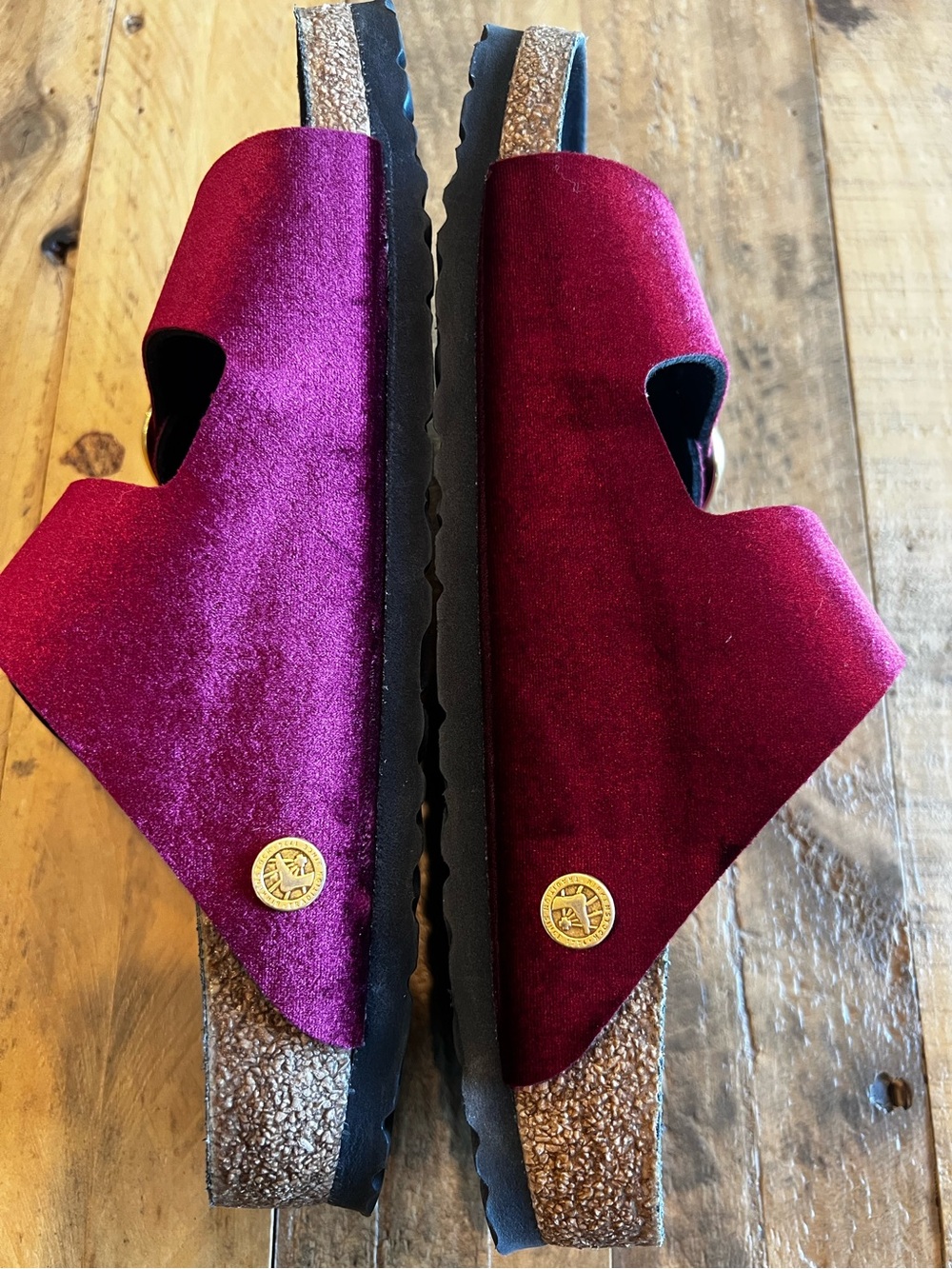 Birkenstock Arizona Big Buckle Velvet Burgundy Wine Sandals EU 40 NWOT Rare Luxe - Picture 3 of 5